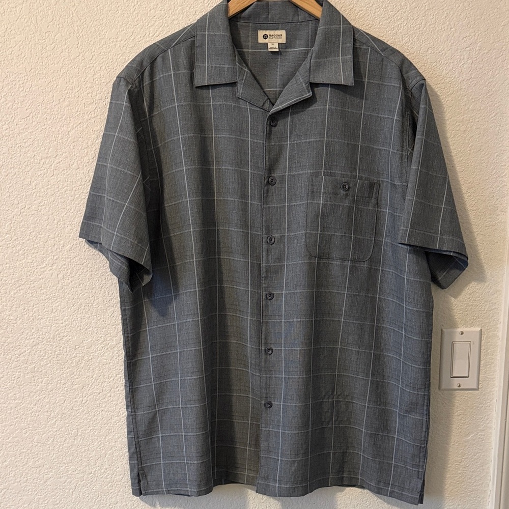 Haggar Easy Care Button Down Short Sleeve Shirt, XL, Gray/White
